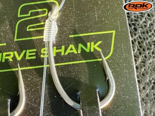 ROK STIFF RIG Curve Shank - 2db/csomag - előkötött horog - 6 - 0,35mm